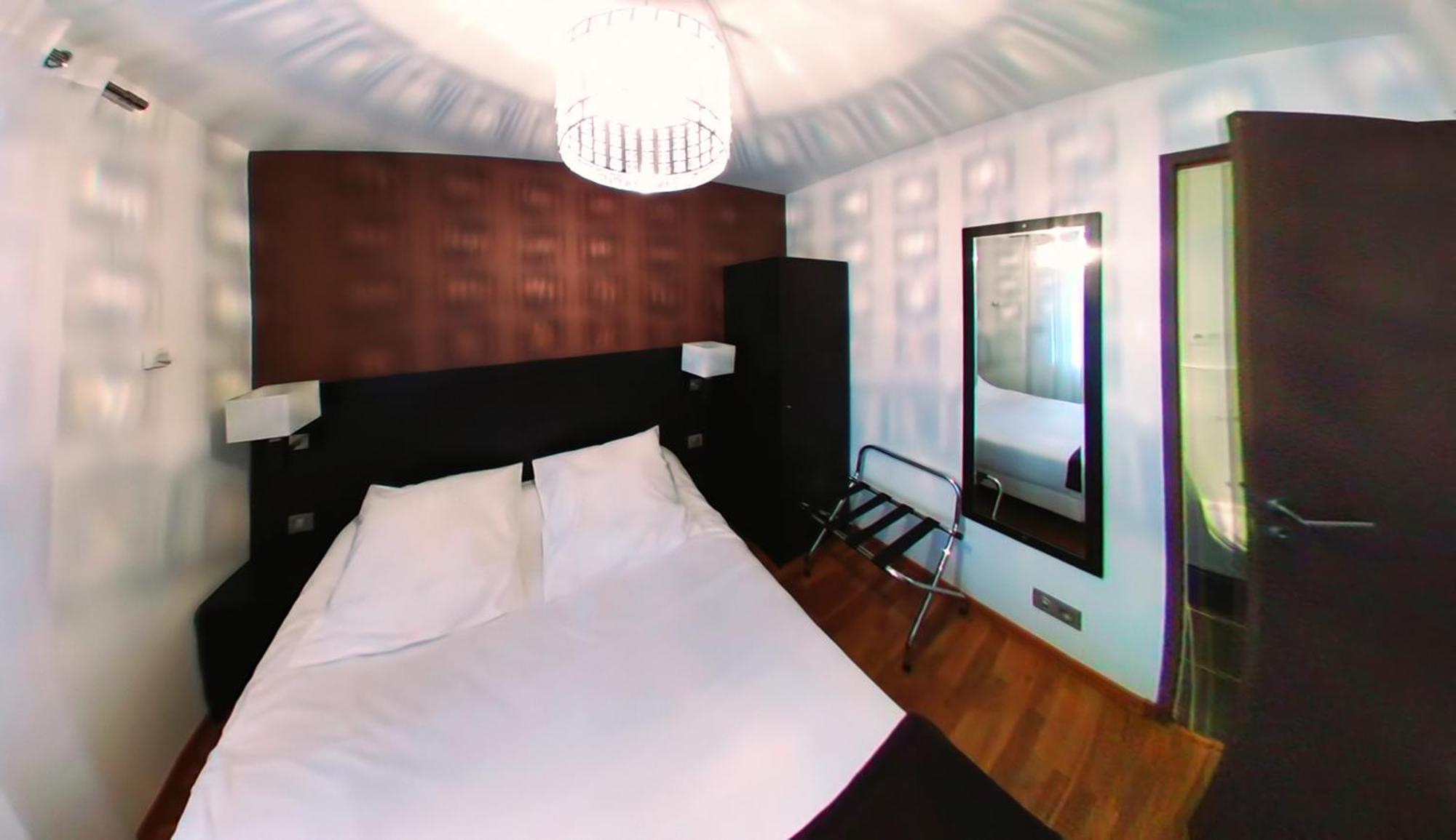 Hotel Au Bon Coin Cloyes-sur-le-Loir Екстериор снимка
